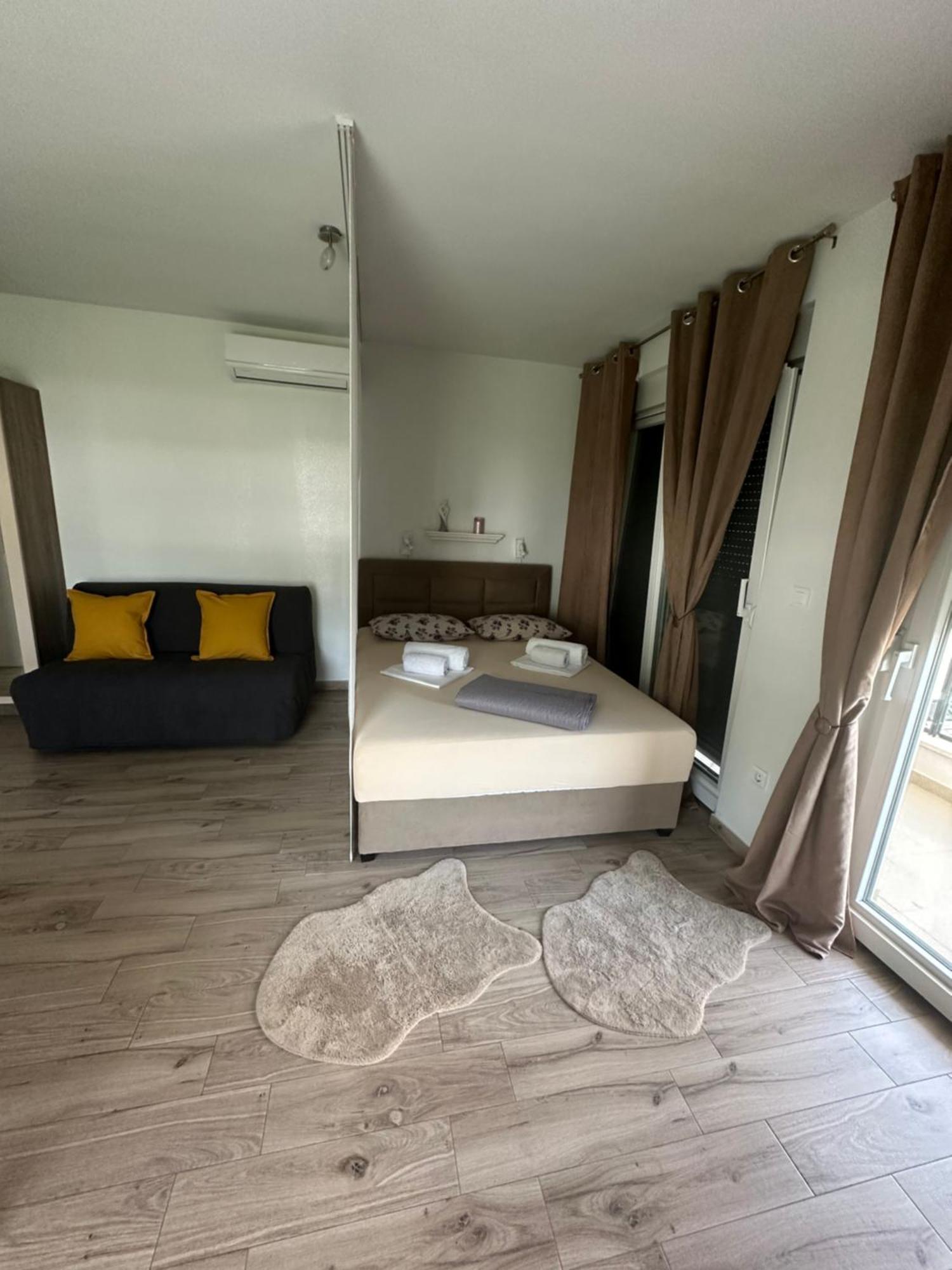 Ruby'S Home Подстрана Екстериор снимка