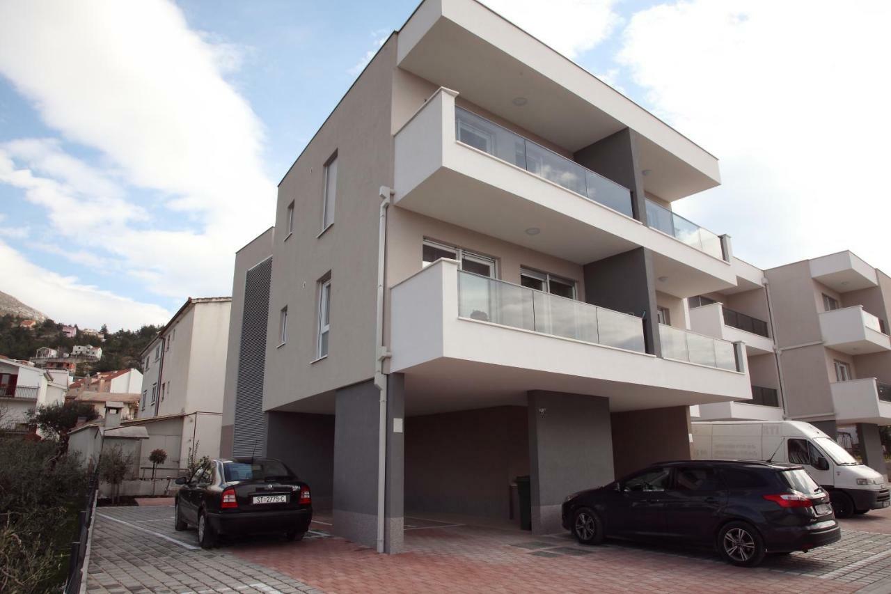 Ruby'S Home Подстрана Екстериор снимка